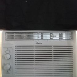 AC Unit MIDEA
