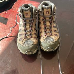 Hiking Boots Size 8