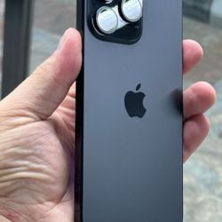 iPhone 15 Pro Max 512Gb UNlocked BRAND NEW