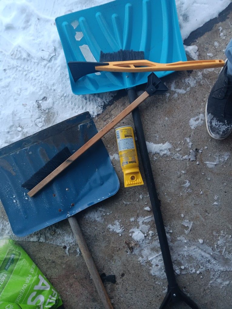 2 Shovels 2 Ice Scraper 1 De-icer