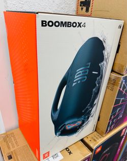 Jbl boombox 4 speaker Bluetooth
