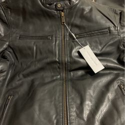 Brand new with tags Andrew Marc Men’s leather jacket