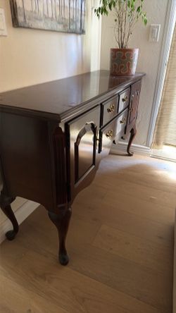 Sideboard