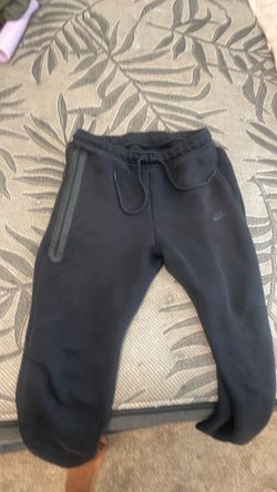 Black nike tech sweatpants
