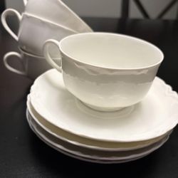 Rare: Antique Haviland Limoges France Tea Cup & Saucer Set (4 of each), White Scallop Details - EC