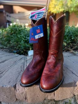 Womens Justin Boots Size 8 New