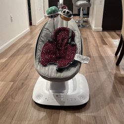 mamaRoo® multi-motion baby swing®