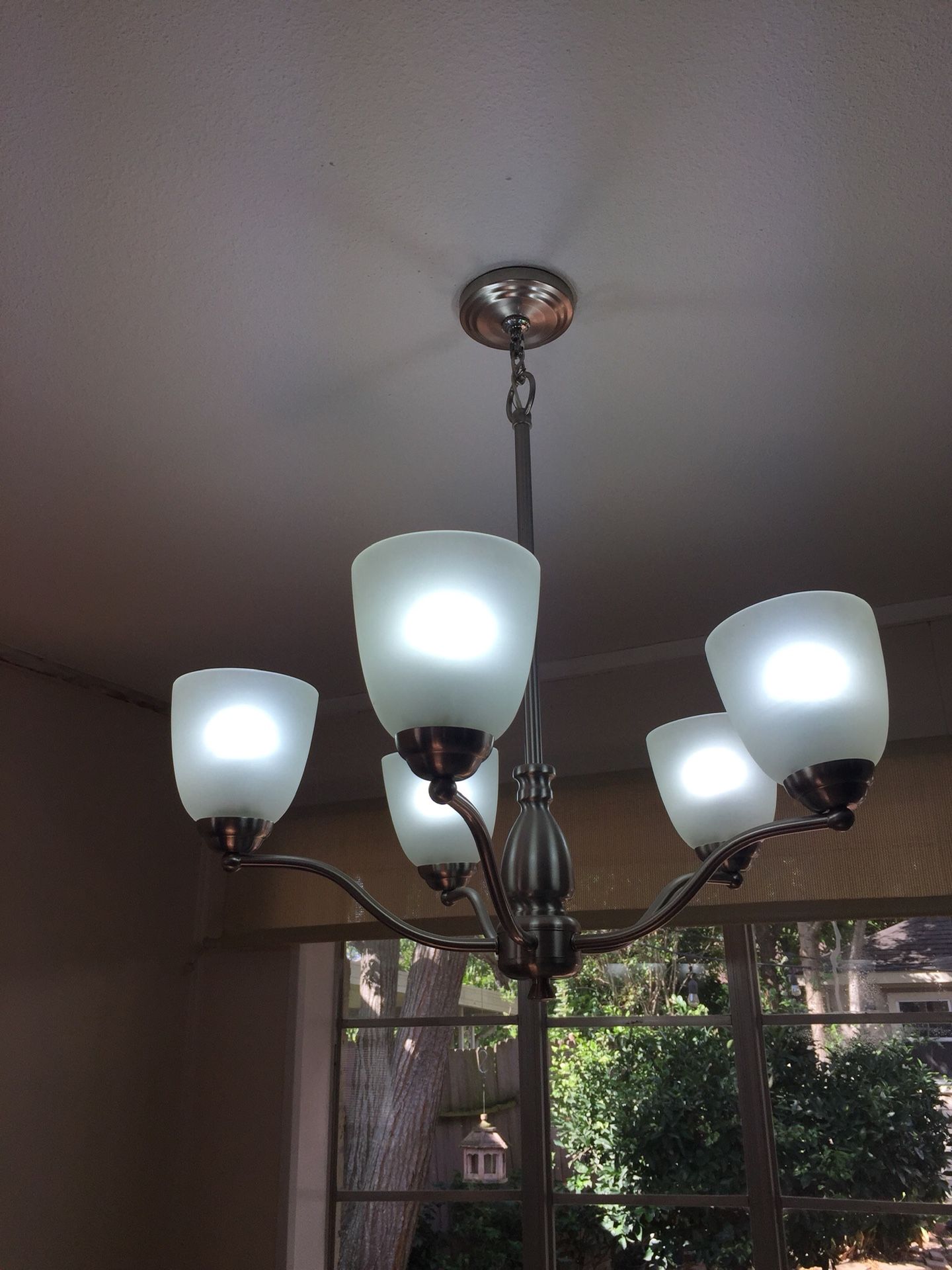 Ceiling light fixture for kitchen island and living room