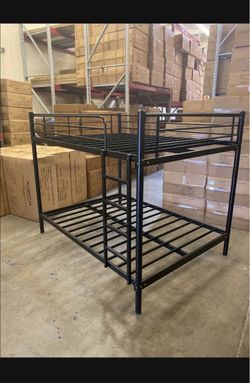 Bunkbed bunk bed litera queen over queen