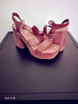 STUNNING Madden Girl Brown Platforms ✨ Perfect for Summer!