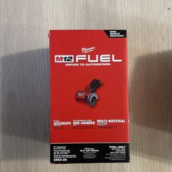 Milwaukee M12 Cut Off Tool