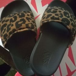 VANS -little girls leopard print slides( size children's 8)