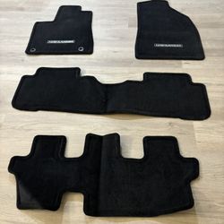 Toyota Highlander Carpeted Floor Mats (‘14 - ‘19)