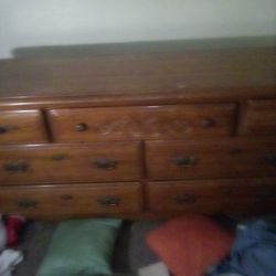 Dresser With Two Night Stand Dressers