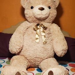 BONITO Y NUEVO PELUCHE MIDE APROXIMADAMENTE 6 PIES 100.00 O MEJOR OFER