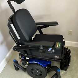 Wheelchair 