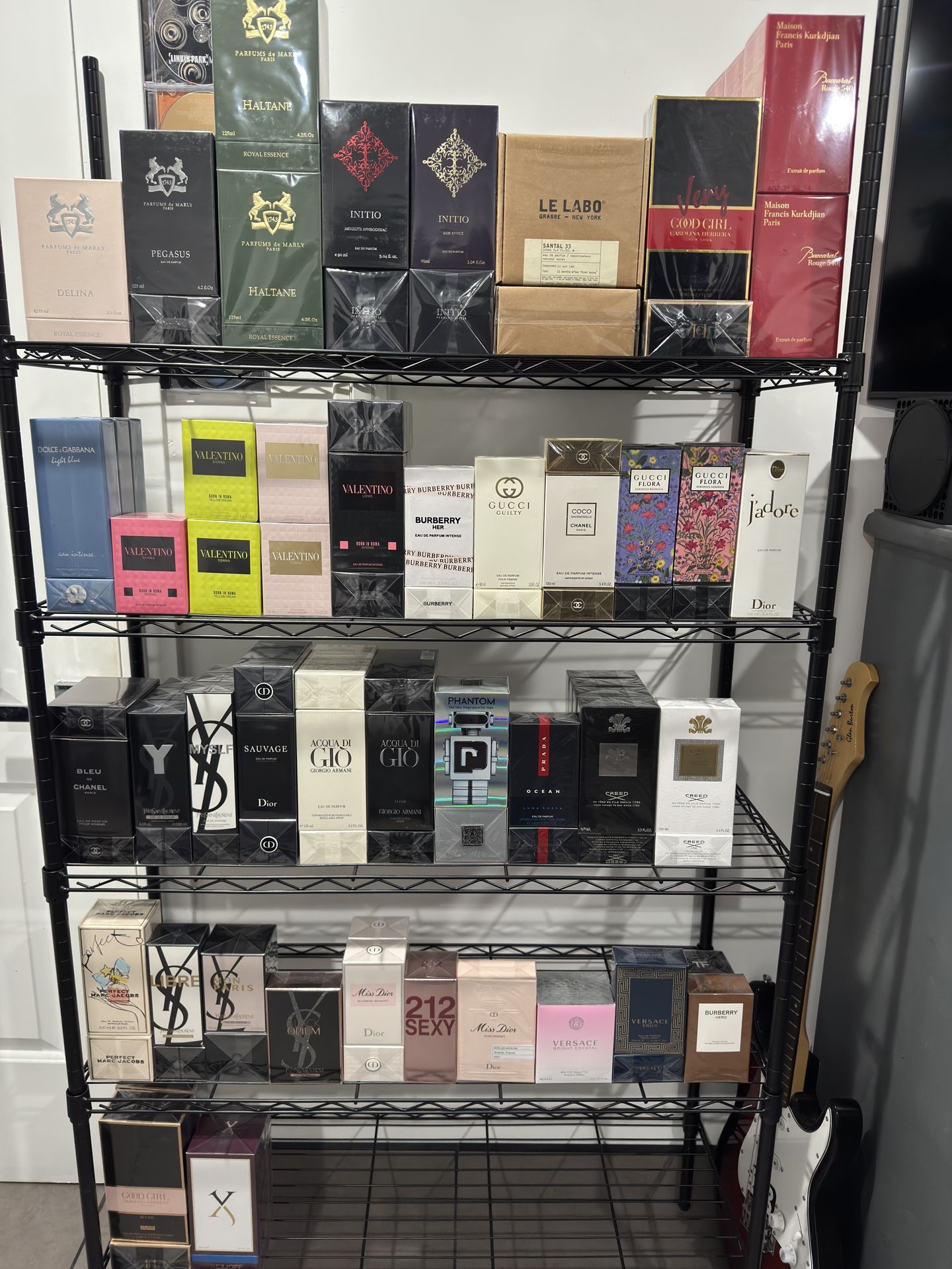 Colognes & Perfumes