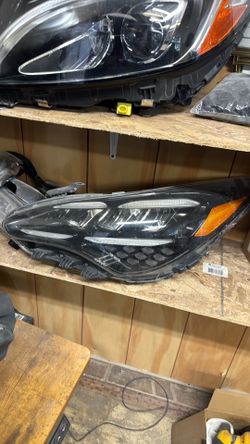 Kia stinger Headlight