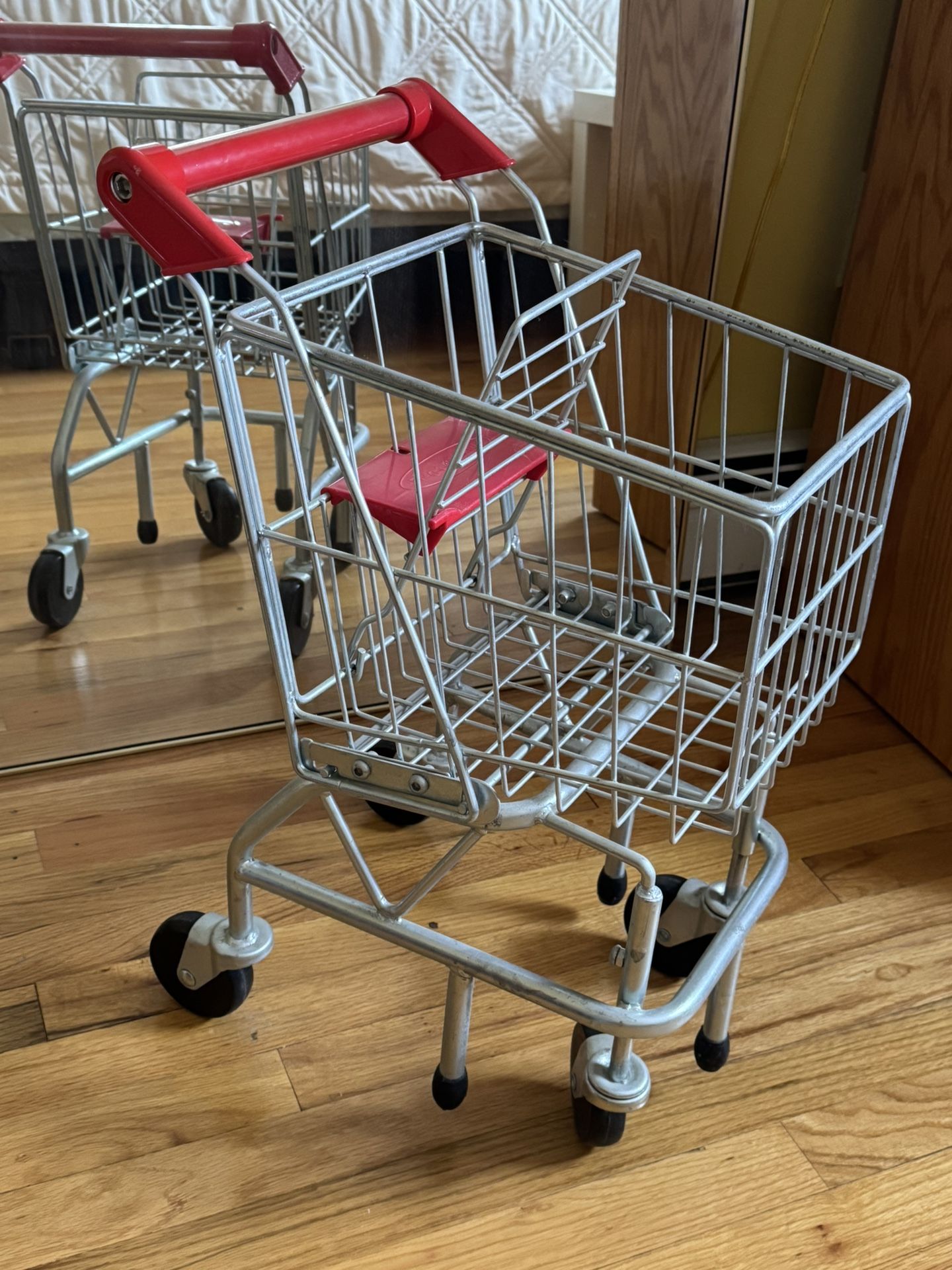 Melissa And Doug Shopping Cart, Grocery Cart, Pretend Play, Dress up, Metal Frame 