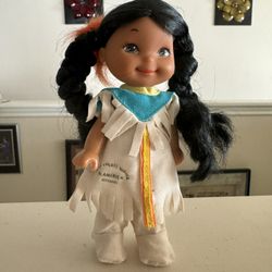 1998 DISNEY MATTEL AMERICA IT'S A SMALL WORLD 6" DOLL FIGURE