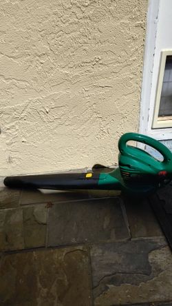 Leaf blower