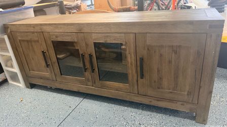 Tv console (barely used)