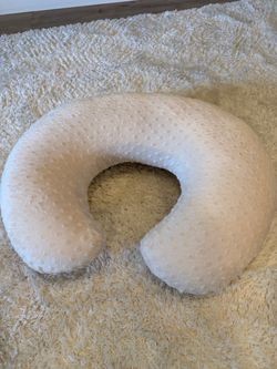 Breastfeeding/Tummy time pillow