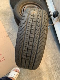 5 lugs rims and tire Yokohama 215 60 16
