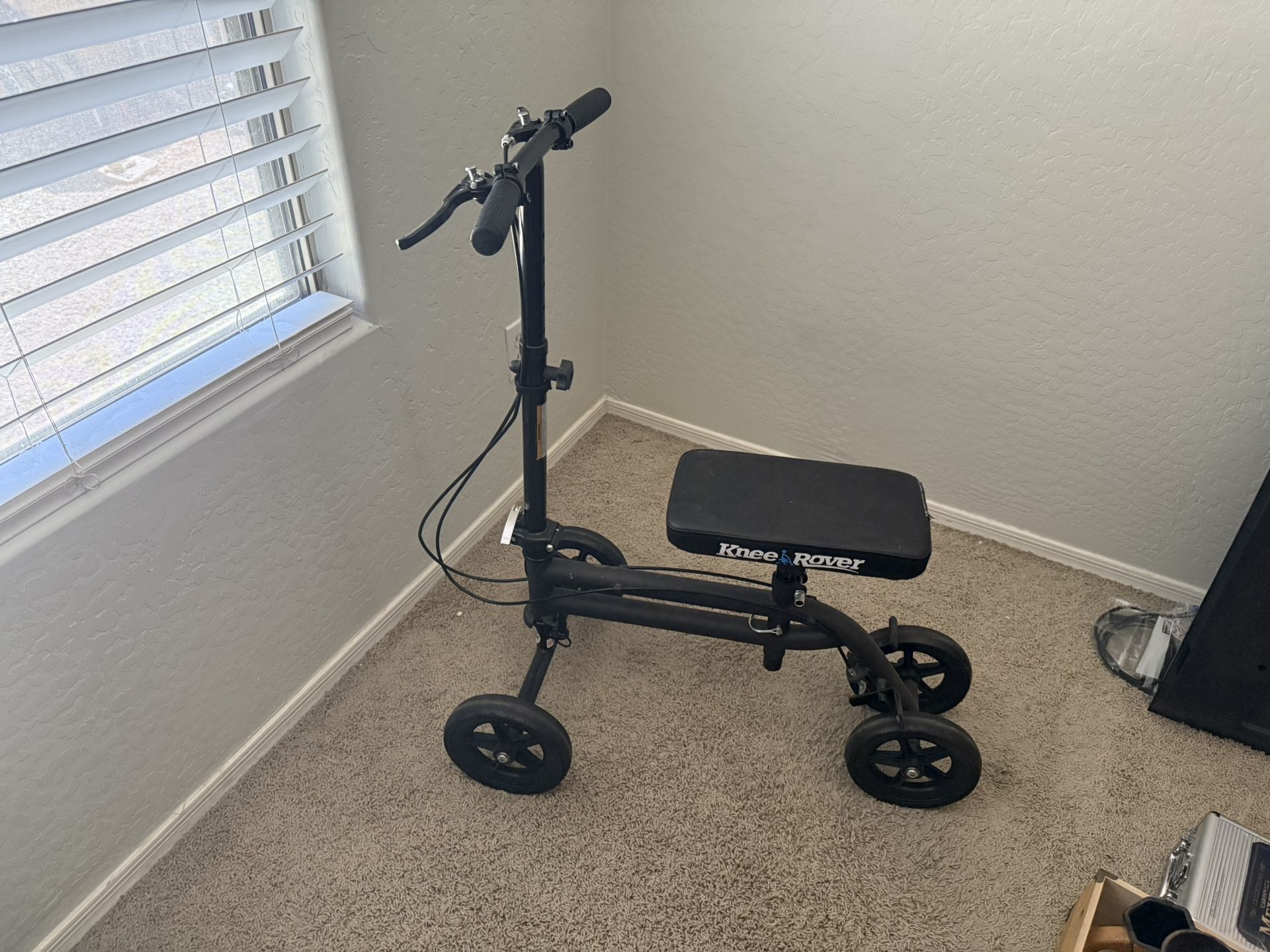 Knee Rover Scooter