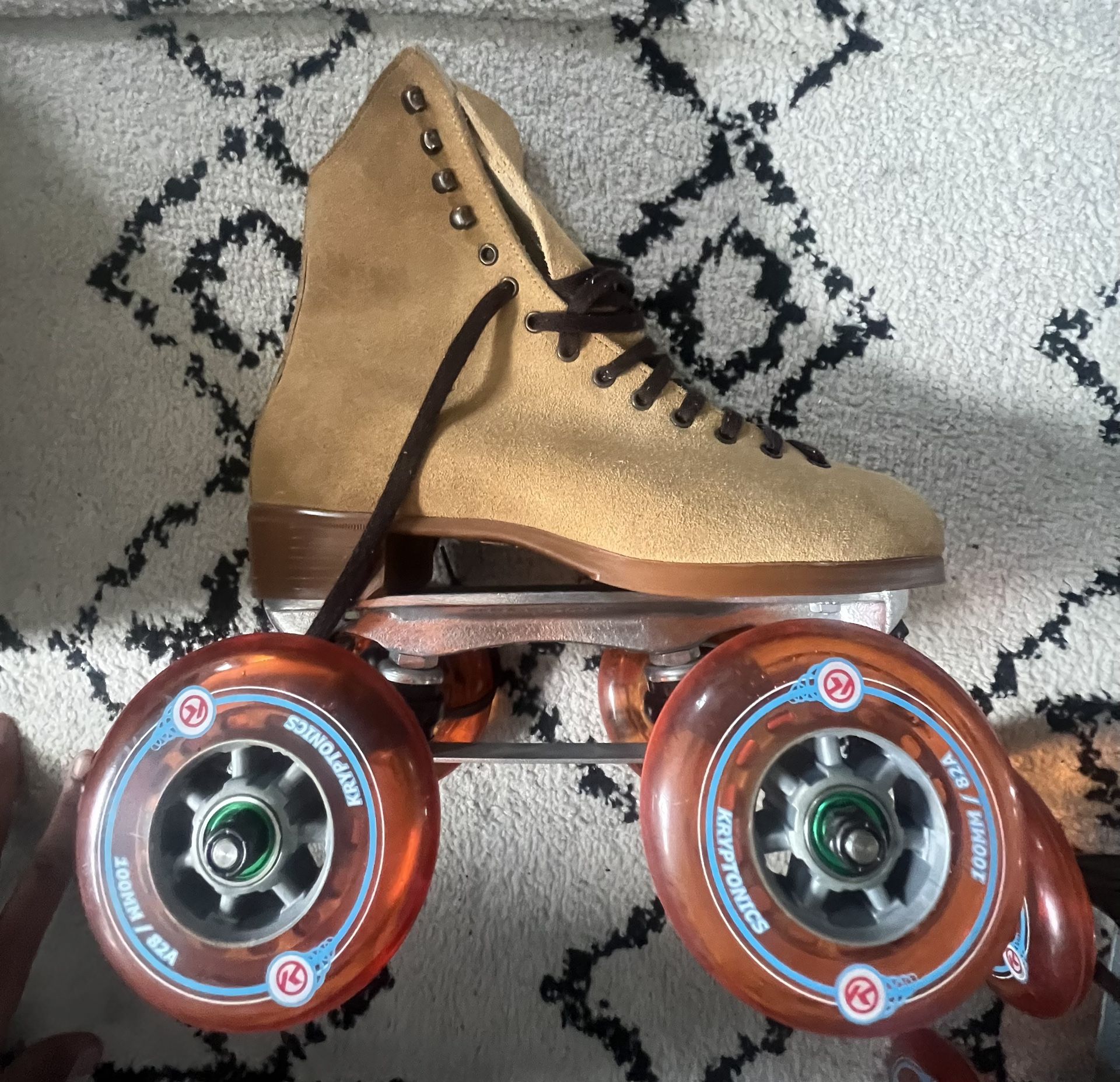 Riedell Quad 135 womens Rollerskates size 8