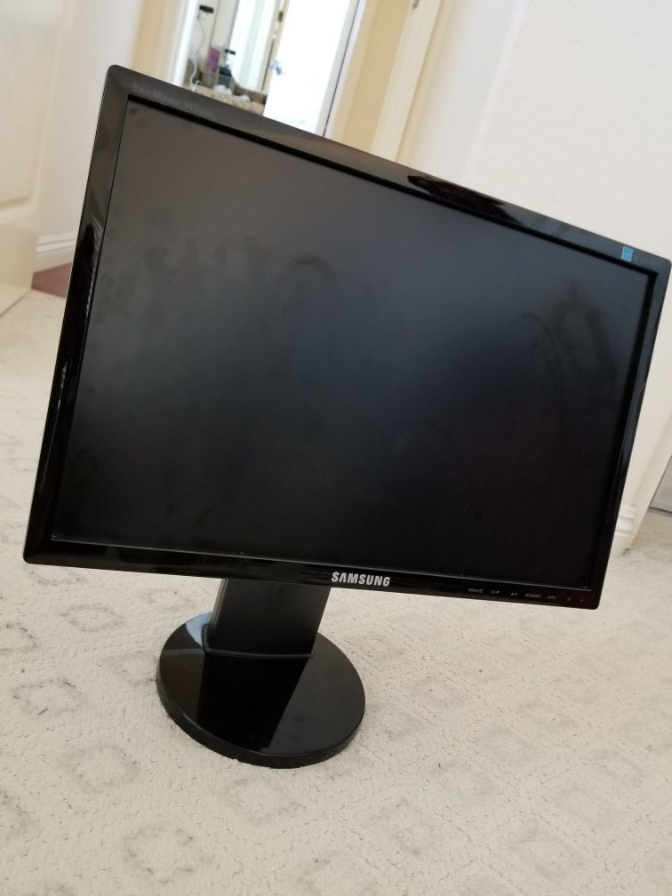 Samsung SyncMaster 943BWX 19-inch LCD Monitor