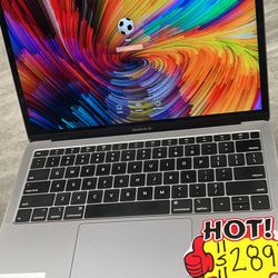 MacBook Air 13in. 2018 8ram 128gb 
