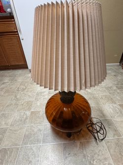 Vintage Mid Century Retro Amber Glass Light Up Base Lamps Pearsall Era