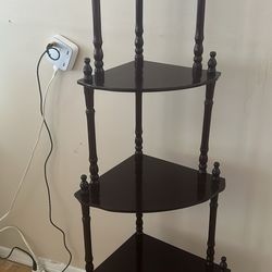 Corner decorative shelves