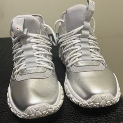 Champion  Women’s Sneaker Size 9