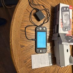 Nintendo Switch Lite (grey)