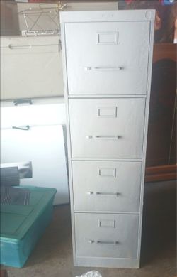 Vertical filling cabinet