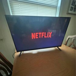 32' Smart Tv With Remote 