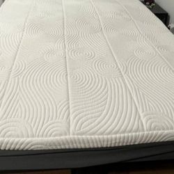 Like New Beautiful Queen Size Mattress Only.