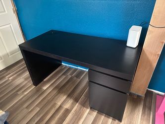 IKEA Desk Malm Black
