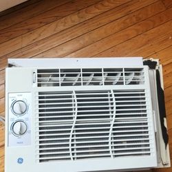 GE Air Conditioner 5050 Btu