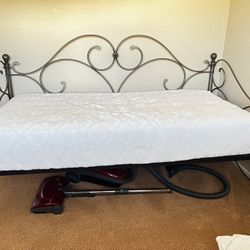 Twin Daybed