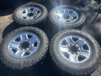 LT285/65/R18      Set Of 4     Dodge Ram 8 Lugs 