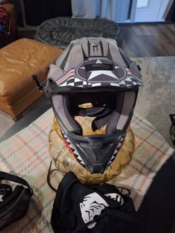 Motocross helmet