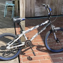 Kent ambush store bike tire