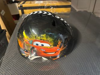 Used Cars lightning Mc Queen Kids bike helmet Ages 3-5yrs Old.