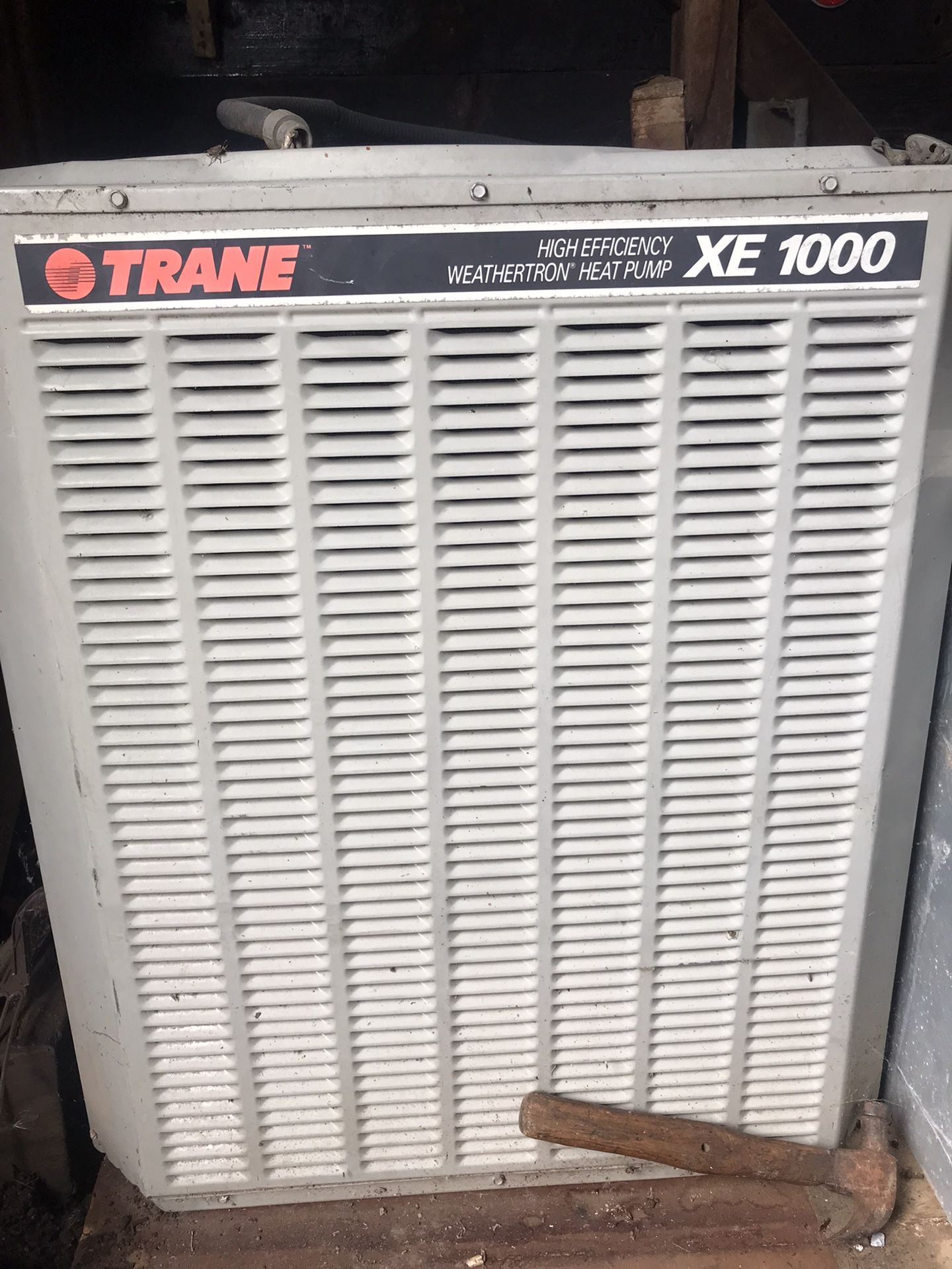 Trane Xe1000  Heat Pump