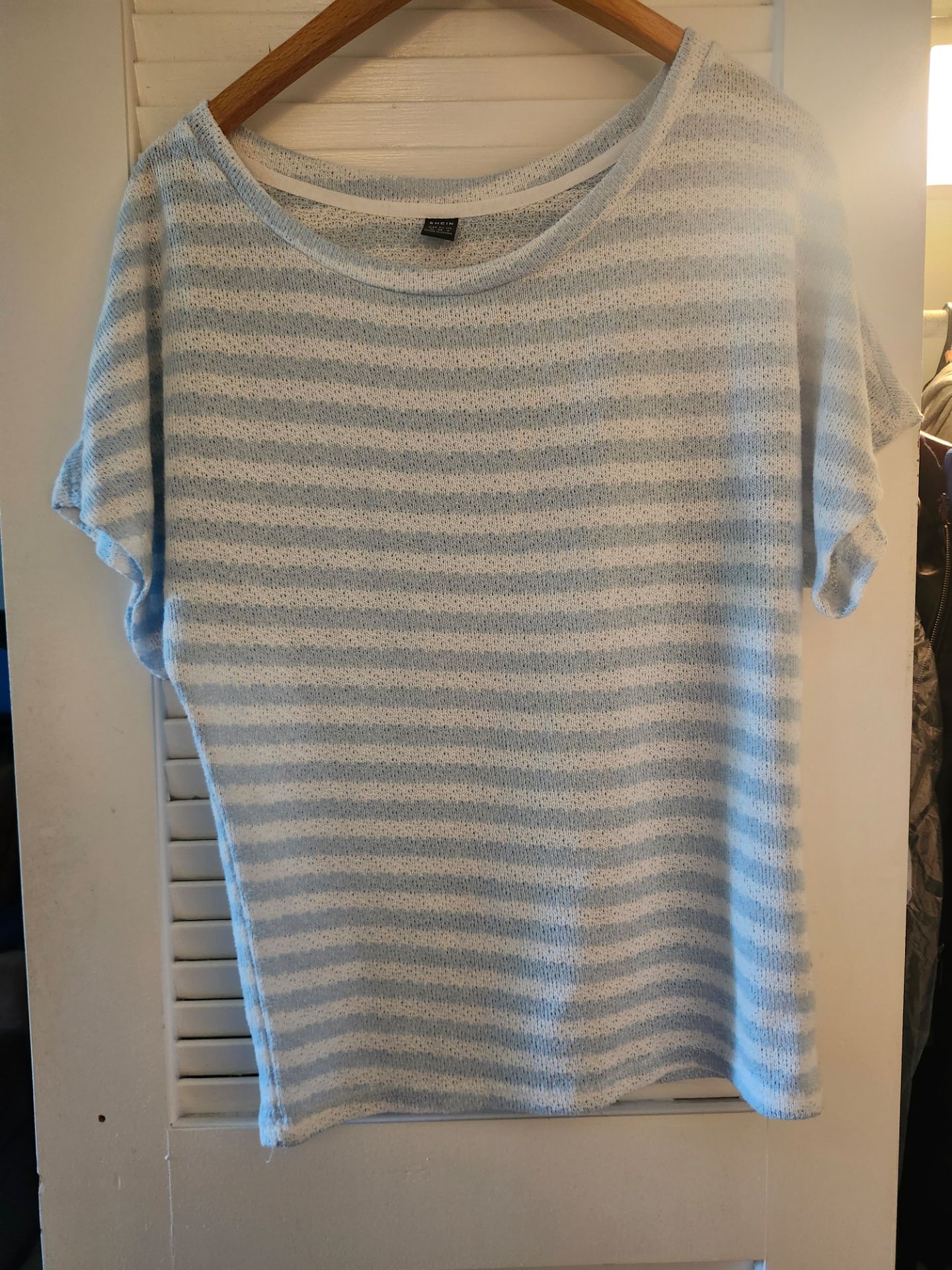 Ladies short sleeve top size med new