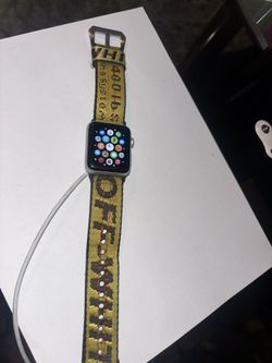 Apple 🍎 Watch Off-White Band & 2 Extra 