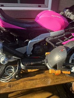 Kids motorcycle Aprilla  240 needs to be put together